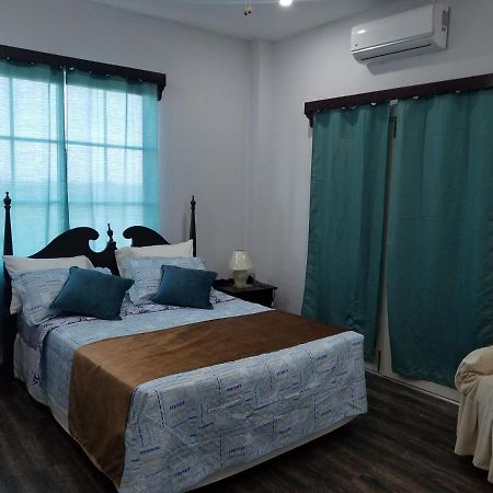 Royal View Apartment Plus Белиз-Сити Экстерьер фото