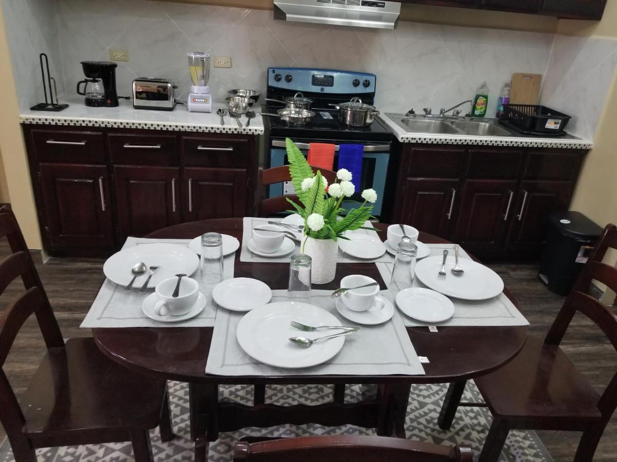 Royal View Apartment Plus Белиз-Сити Экстерьер фото