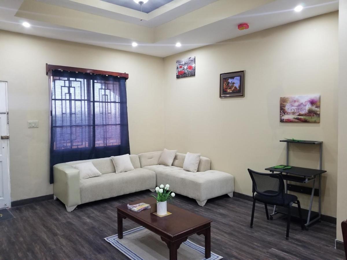 Royal View Apartment Plus Белиз-Сити Экстерьер фото
