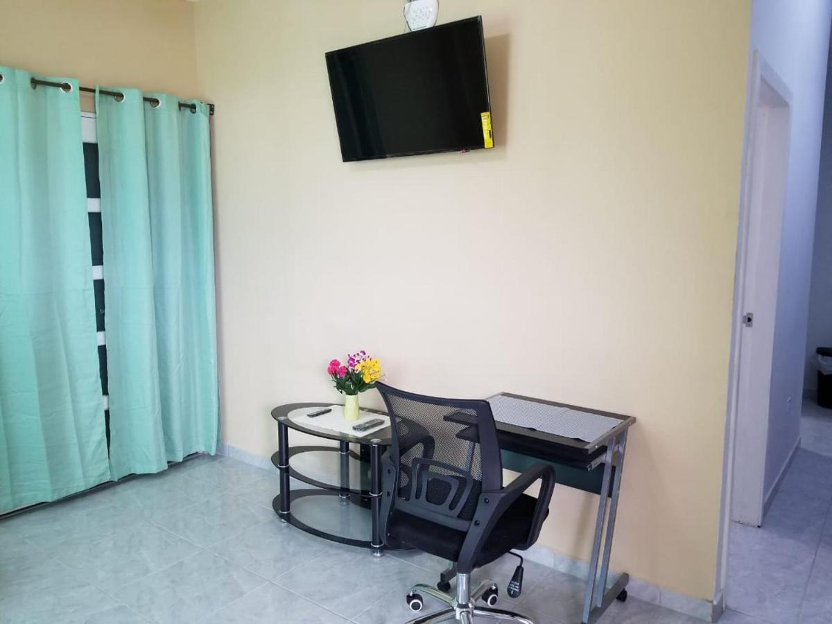 Royal View Apartment Plus Белиз-Сити Экстерьер фото